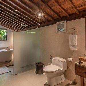 Pool One-Bedroom Villa